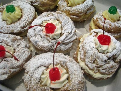 zeppole(1).jpg